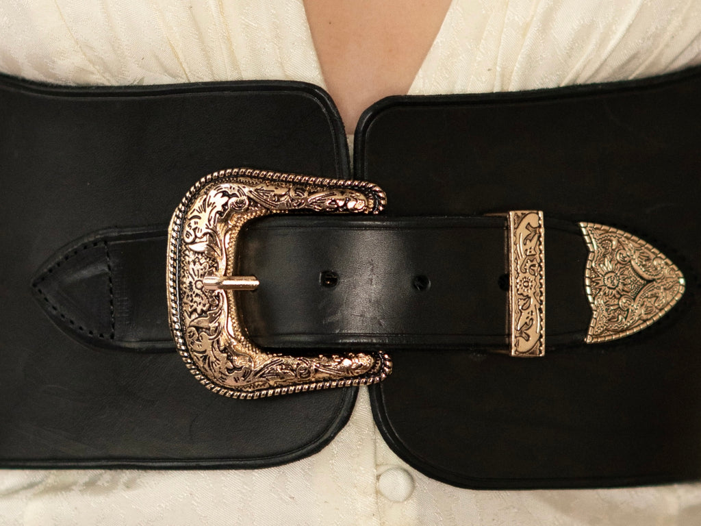 The Dark Horizon Harness