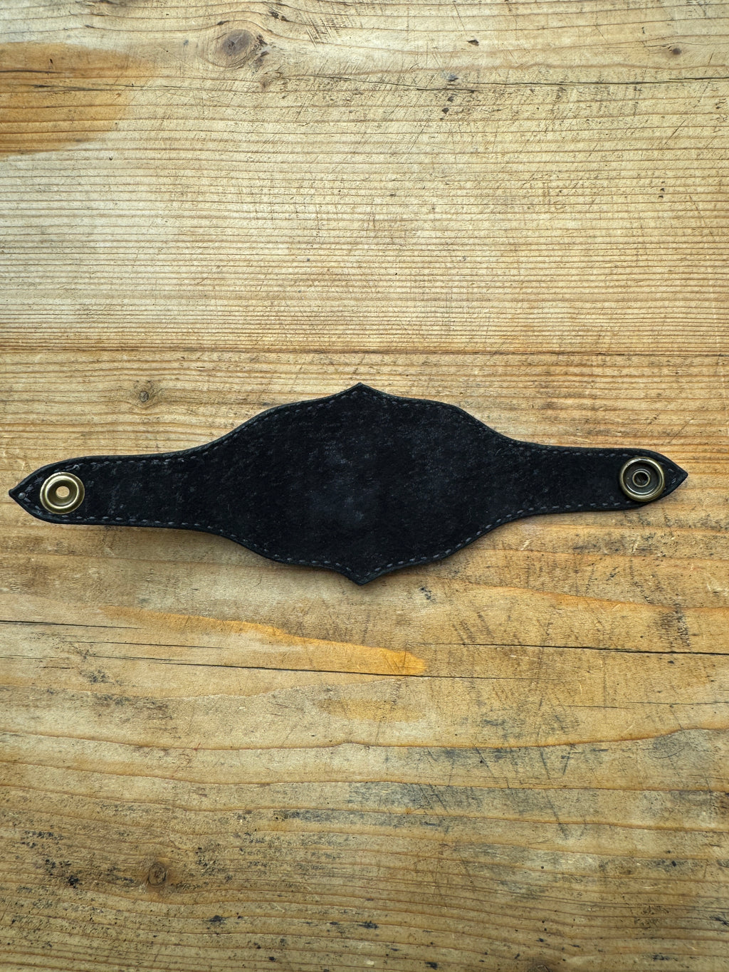 Raven- Crystal Cuff